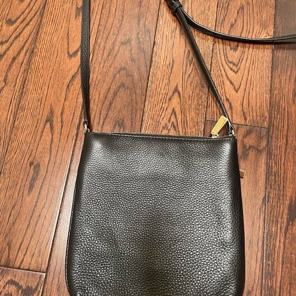 Michael Kors Crossbody - Picture 5 of 7
